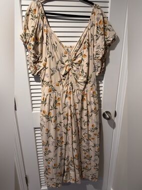 Floral Twist-Front Midi Dress in Beige with Puff Sleeves
